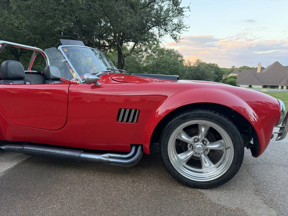 Shelby Cobra Replica - Image 9 of 31