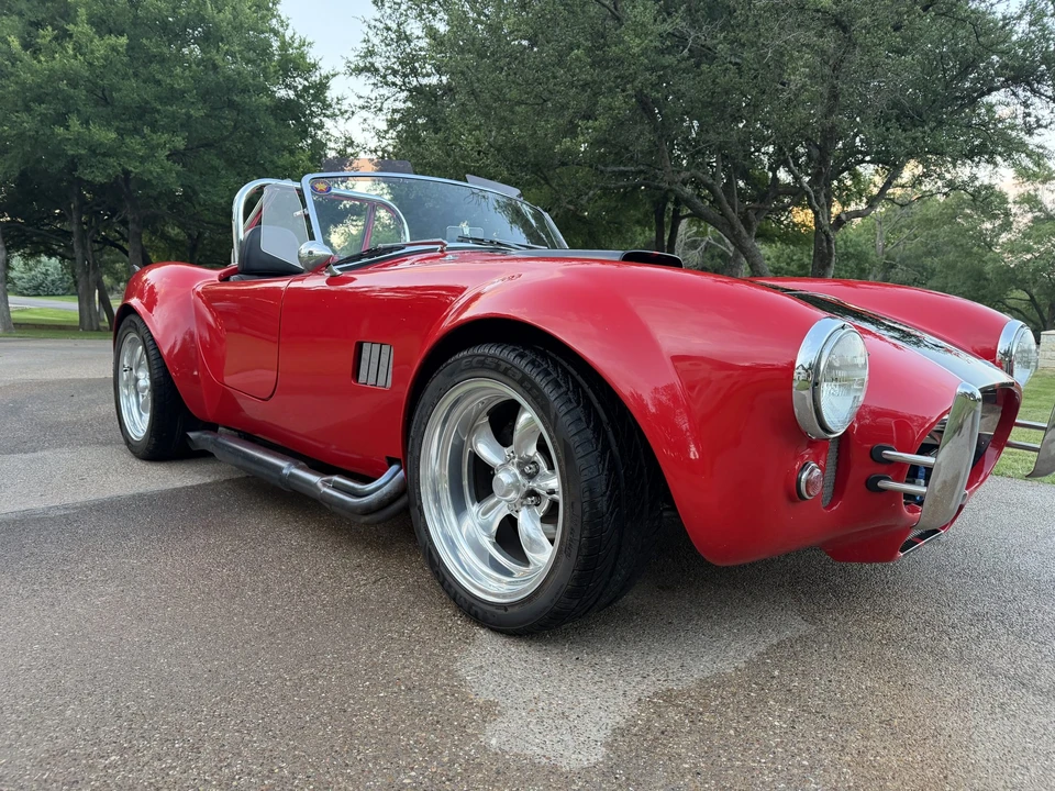Shelby Cobra Replica - Image 2 of 31
