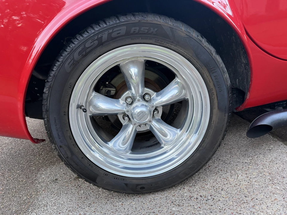 Shelby Cobra Replica - Image 28 of 31