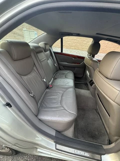 2004 Lexus LS 3rd Gen - Image 5 of 9