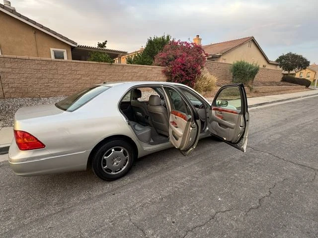 2004 Lexus LS 3rd Gen - Image 3 of 9