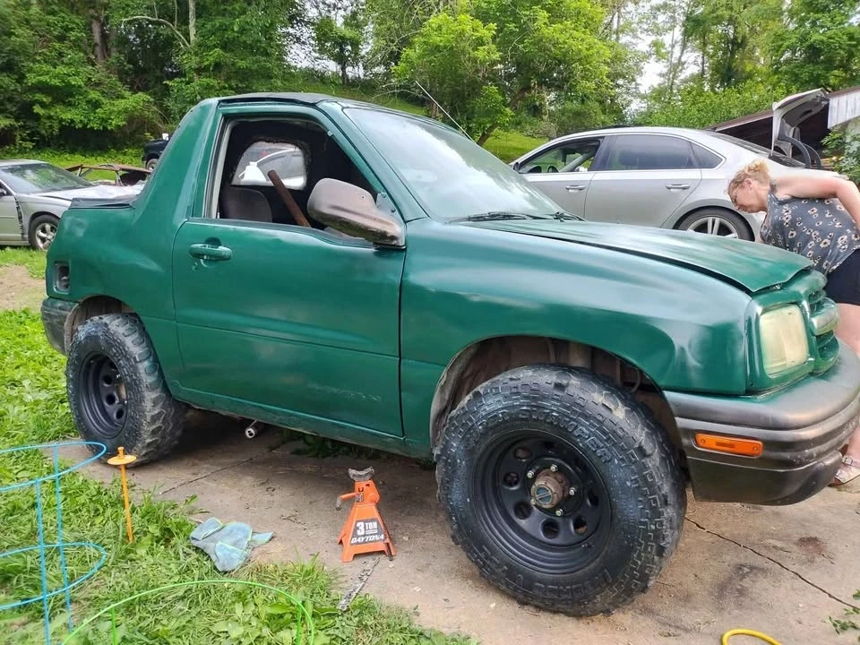 2000 Chevrolet Tracker - Image 3 of 6