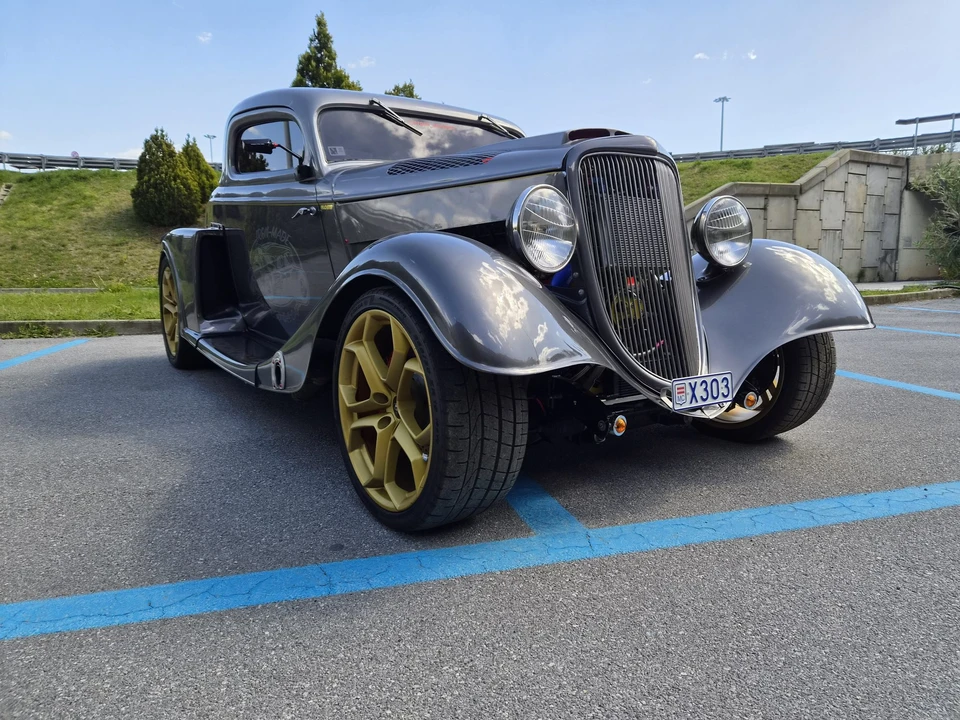 Ford Hot Rod - Image 9 of 31