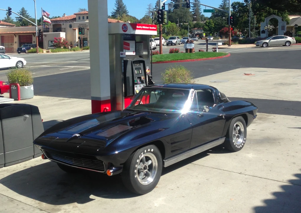 1963 Chevrolet Corvette C2 - Image 13 of 31