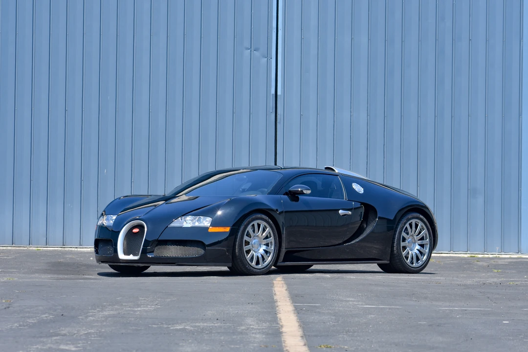 2008 Bugatti Veyron - Image 9 of 31
