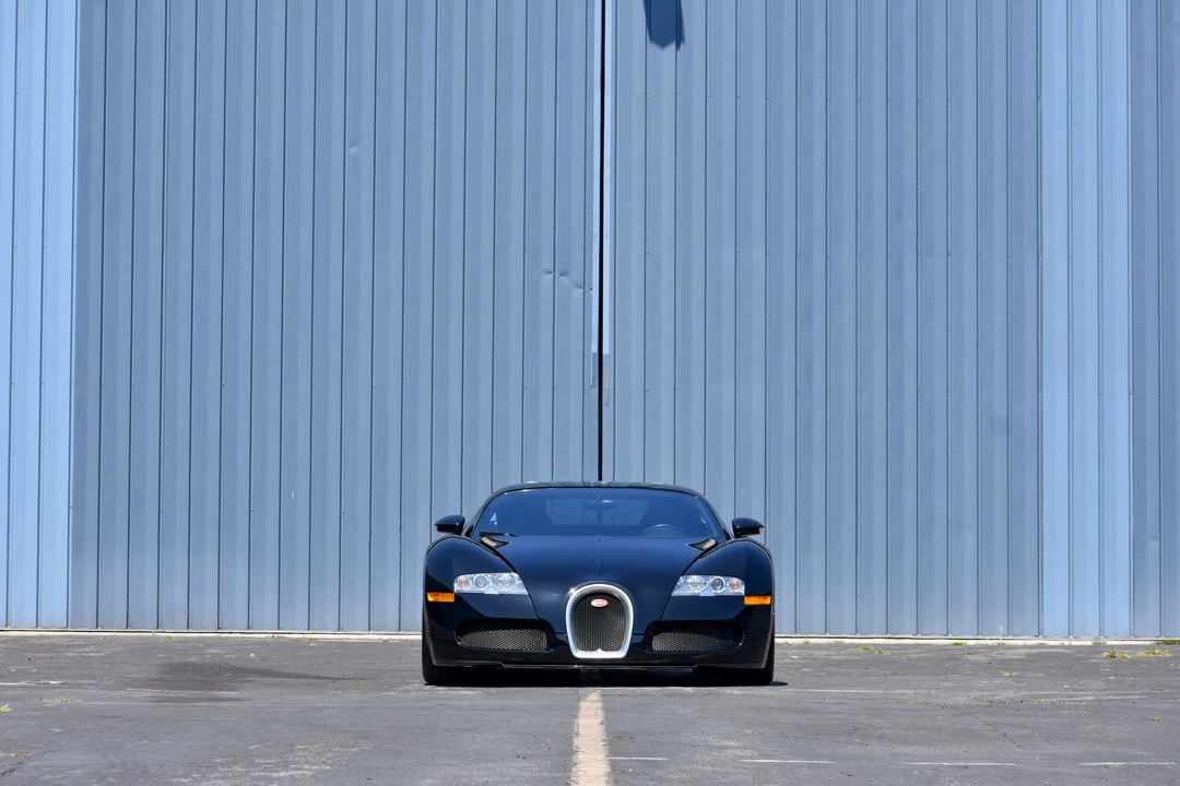 2008 Bugatti Veyron - Image 4 of 31