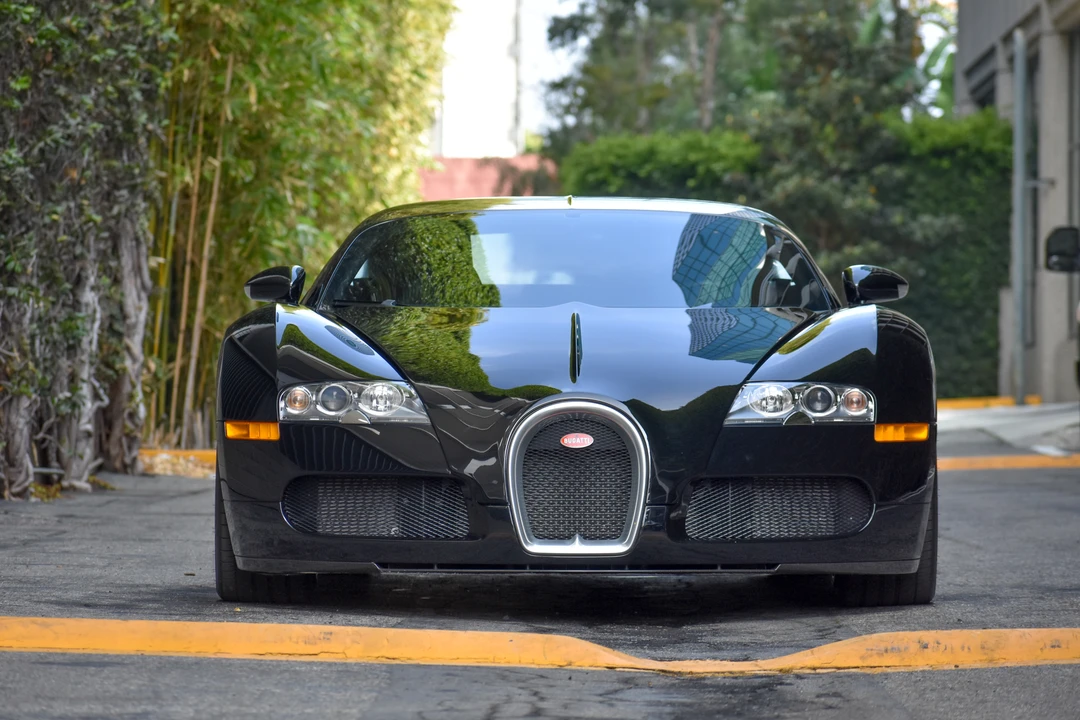 2008 Bugatti Veyron - Image 25 of 31