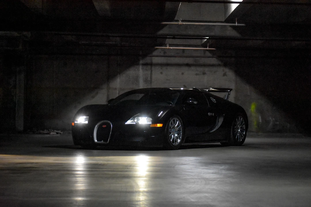 2008 Bugatti Veyron - Image 28 of 31