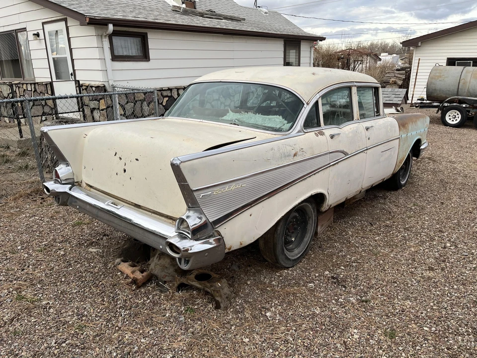 1957 Chevrolet Tri-Five Bel Air Sedan & Wagon - Image 28 of 31
