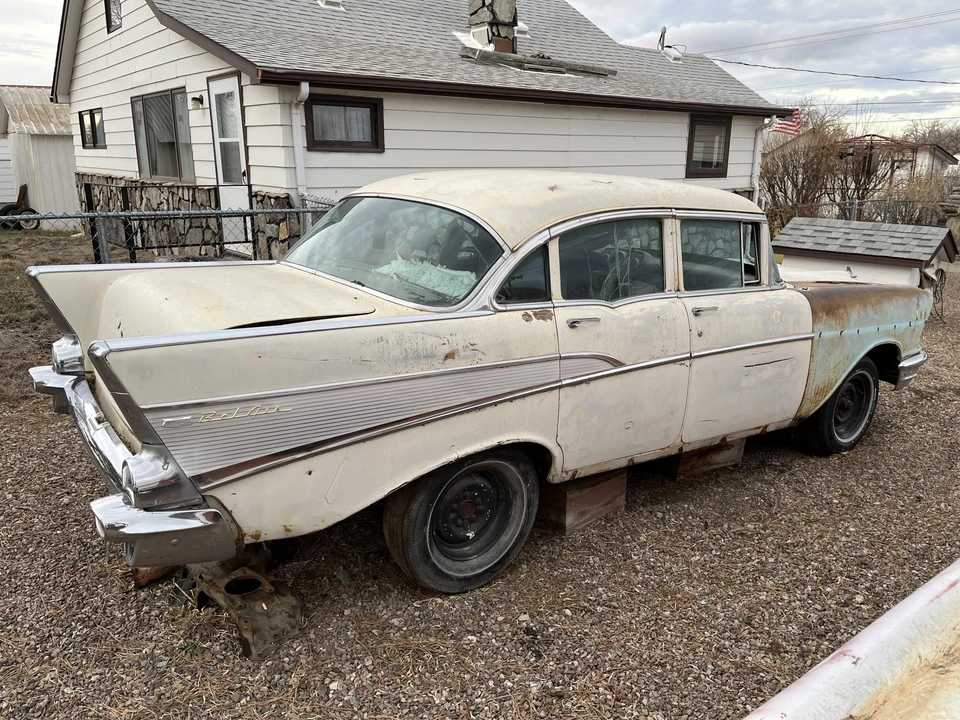 1957 Chevrolet Tri-Five Bel Air Sedan & Wagon - Image 27 of 31