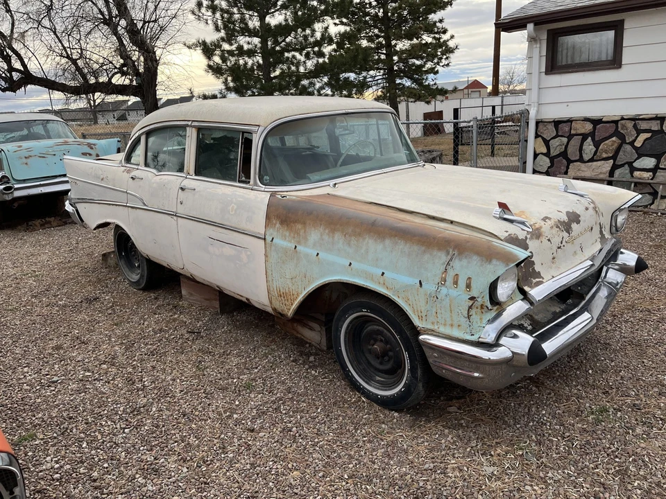 1957 Chevrolet Tri-Five Bel Air Sedan & Wagon - Image 26 of 31