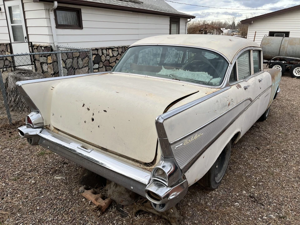 1957 Chevrolet Tri-Five Bel Air Sedan & Wagon - Image 29 of 31