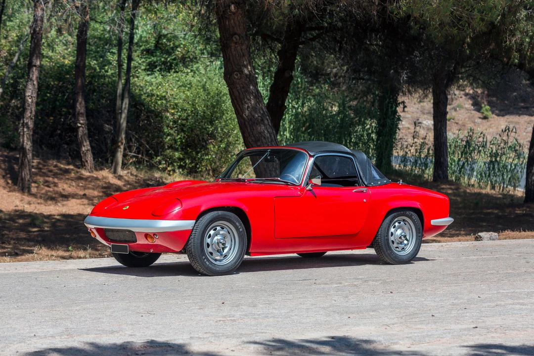 Lotus Elan - Image 8 of 25