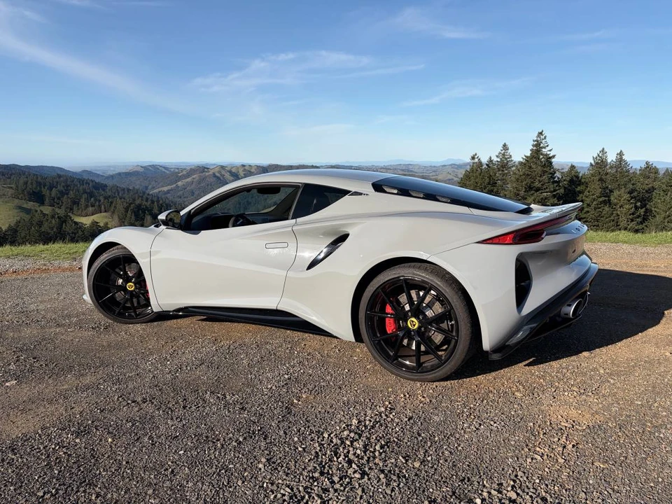 2025 Lotus Emira - Image 2 of 4