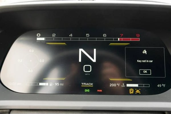 2024 Lotus Emira - Image 13 of 20