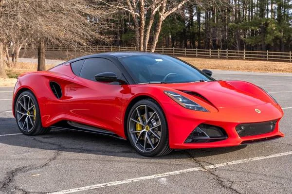 2024 Lotus Emira - Image 2 of 20