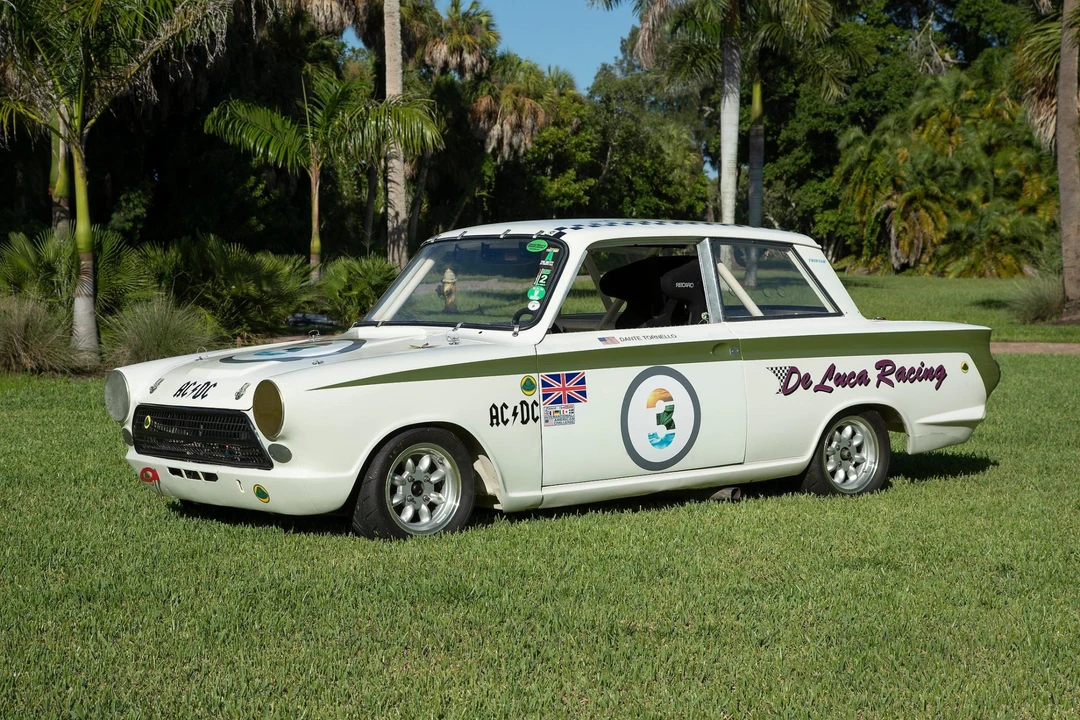 Ford Cortina - Image 3 of 31