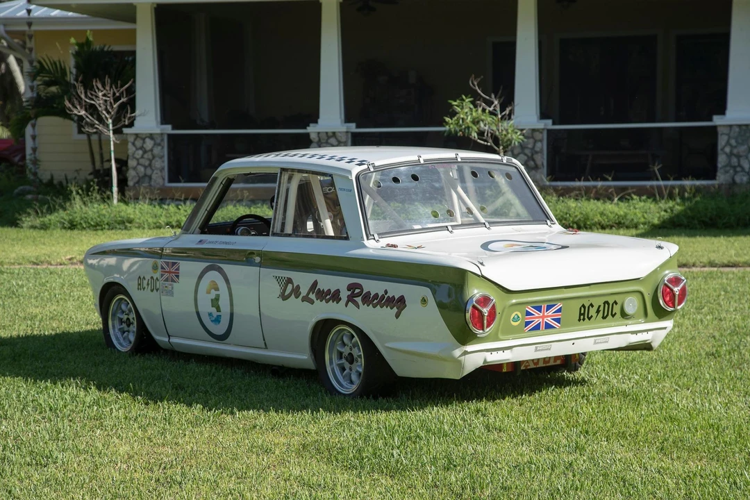 Ford Cortina - Image 16 of 31
