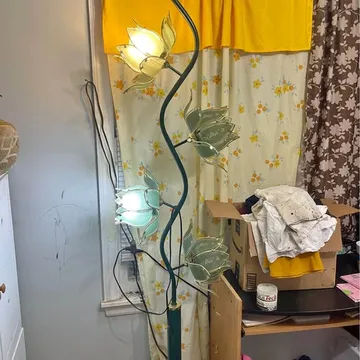 Lotus Floor Lamp