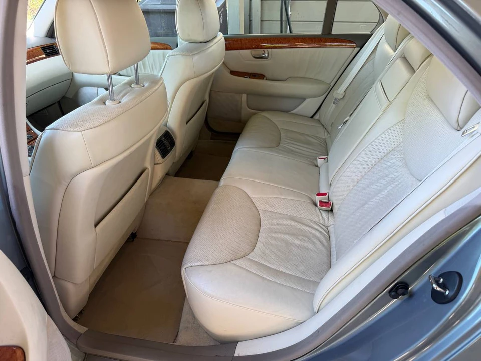 2003 Lexus LS 3rd Gen - Image 4 of 14