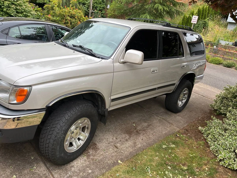 1999 Toyota 4Runner 3rd Gen - Image 2 of 24
