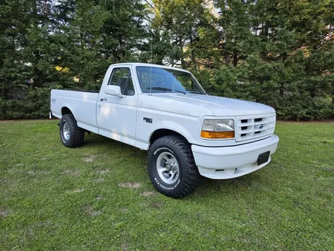 1996 Ford F-150 XL 4x4 Pickup