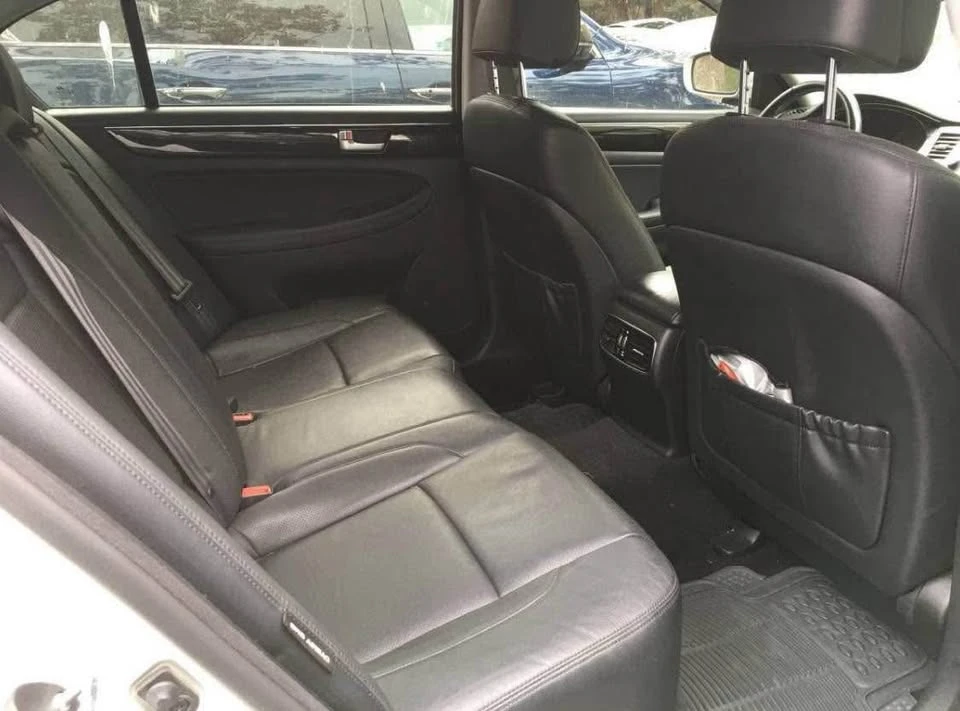 2012 Hyundai Genesis - Image 6 of 6