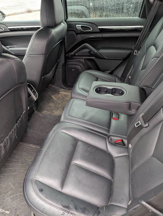 2016 Porsche 958 Cayenne - Image 8 of 9