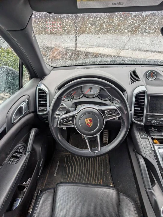 2016 Porsche 958 Cayenne - Image 6 of 9