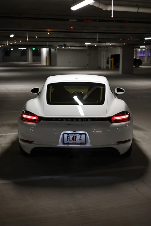 2017 Porsche 718 Cayman - Image 12 of 28