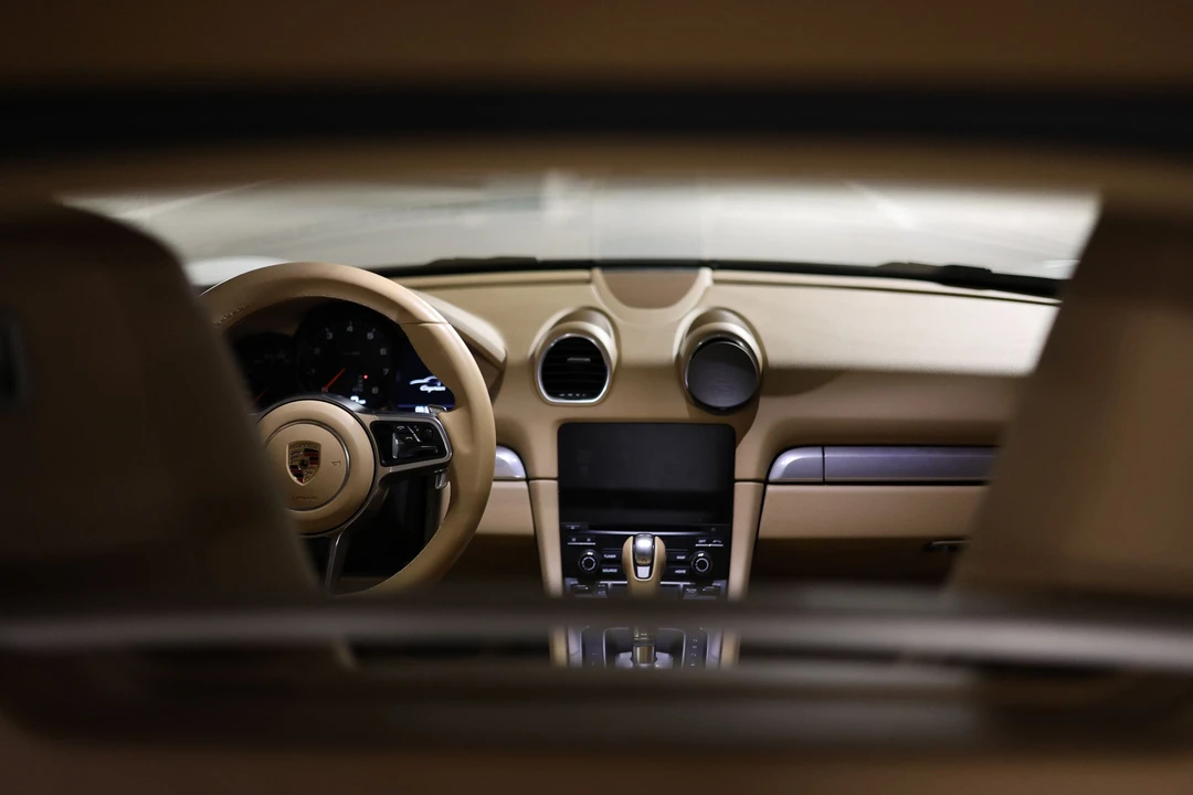 2017 Porsche 718 Cayman - Image 22 of 28