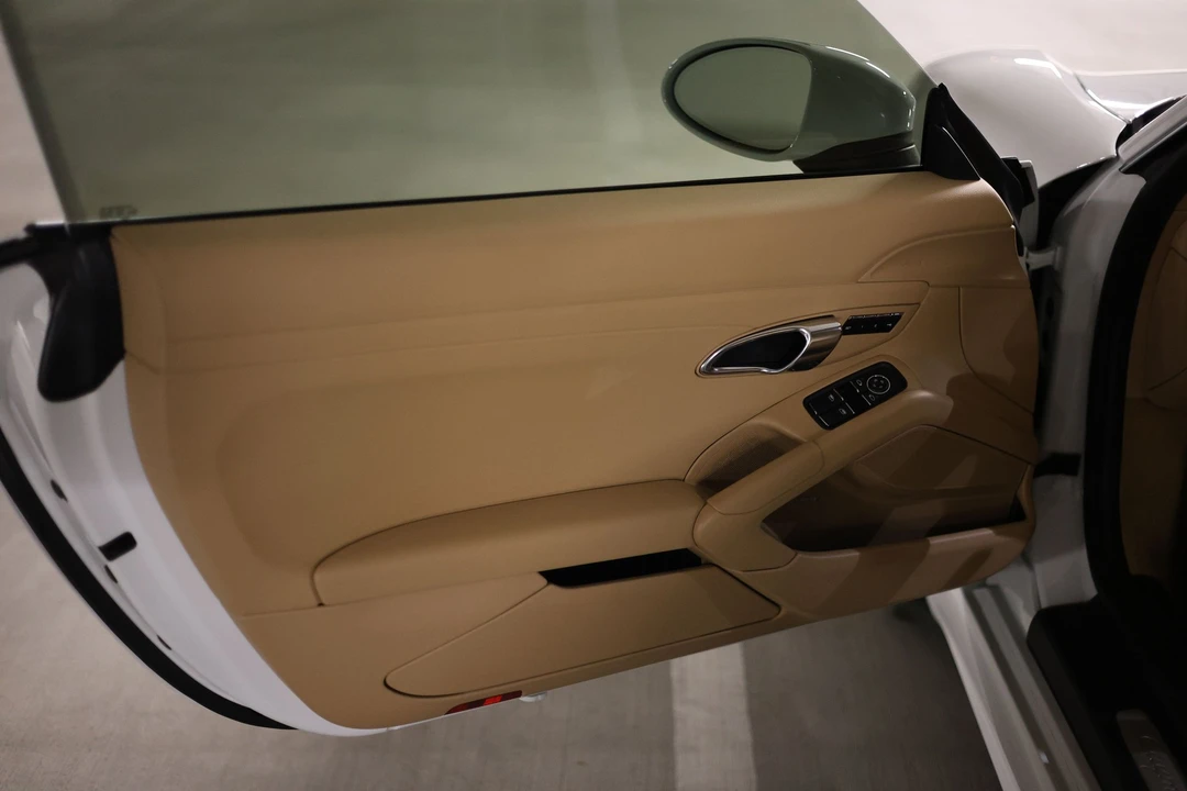 2017 Porsche 718 Cayman - Image 26 of 28