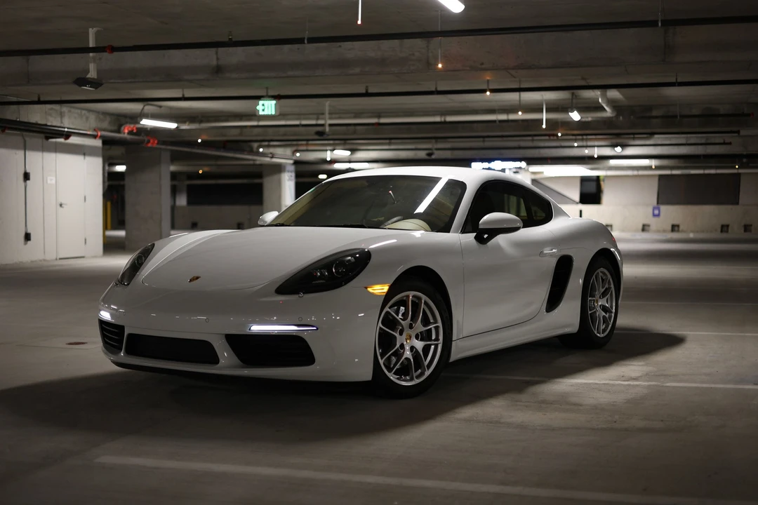 2017 Porsche 718 Cayman - Image 6 of 28