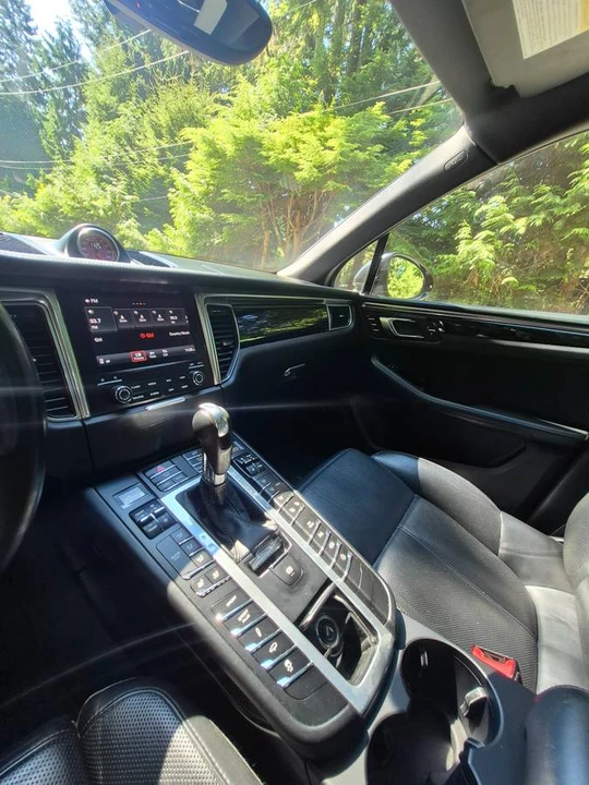 2018 Porsche Macan GTS - Image 11 of 16