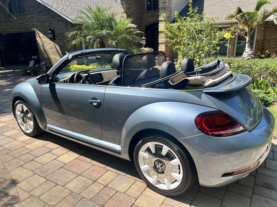 2019 Volkswagen A5 Beetle - Image 2 of 11
