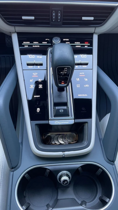 2021 Porsche 9Y0/9Y3 Cayenne - Image 26 of 28