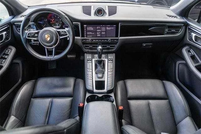 2021 Porsche Macan - Image 15 of 20