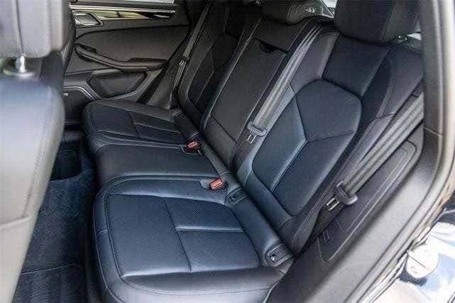 2021 Porsche Macan - Image 18 of 20