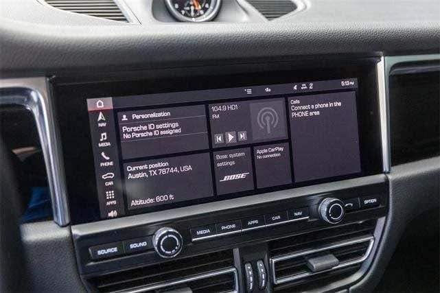 2021 Porsche Macan - Image 13 of 20