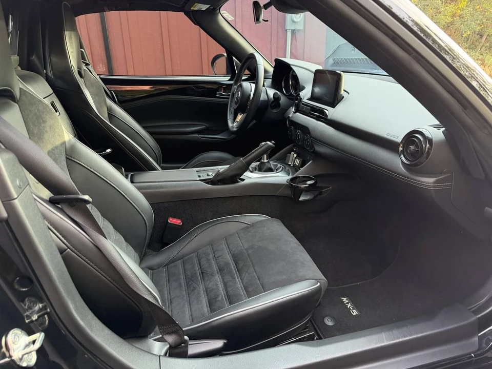 2023 Mazda ND MX-5 Miata - Image 16 of 23