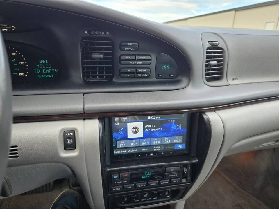 1996 Lincoln Continental 9th Gen - Image 13 of 13