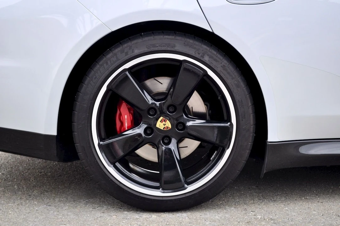 2016 Porsche 970 Panamera GTS - Image 11 of 31