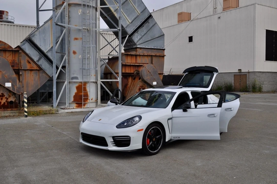 2016 Porsche 970 Panamera GTS - Image 9 of 31