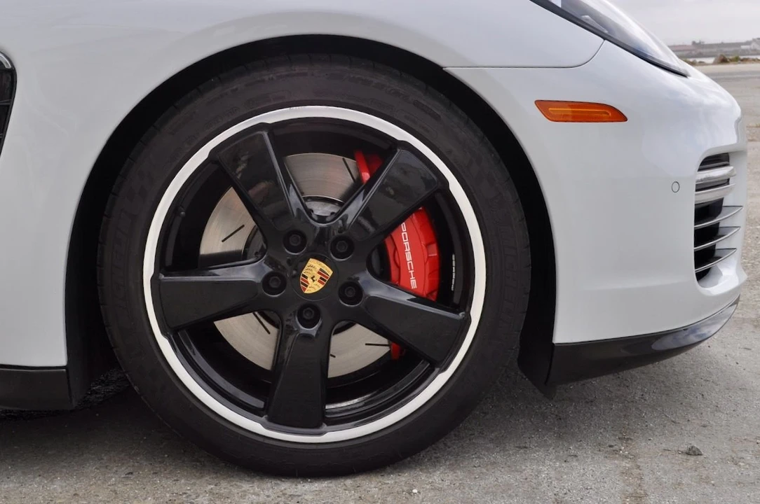 2016 Porsche 970 Panamera GTS - Image 12 of 31