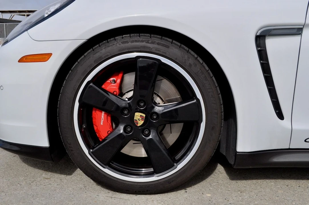 2016 Porsche 970 Panamera GTS - Image 13 of 31