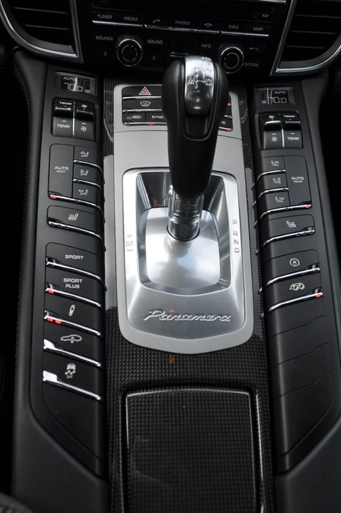 2016 Porsche 970 Panamera GTS - Image 24 of 31