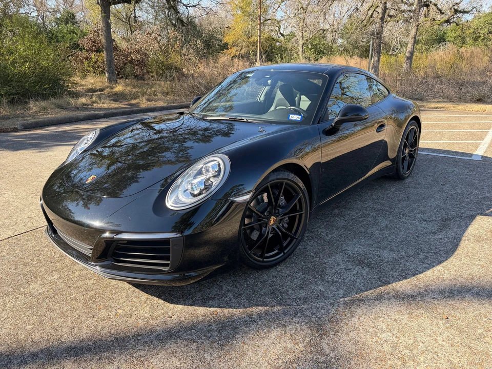 2018 Porsche 911 - Image 2 of 24