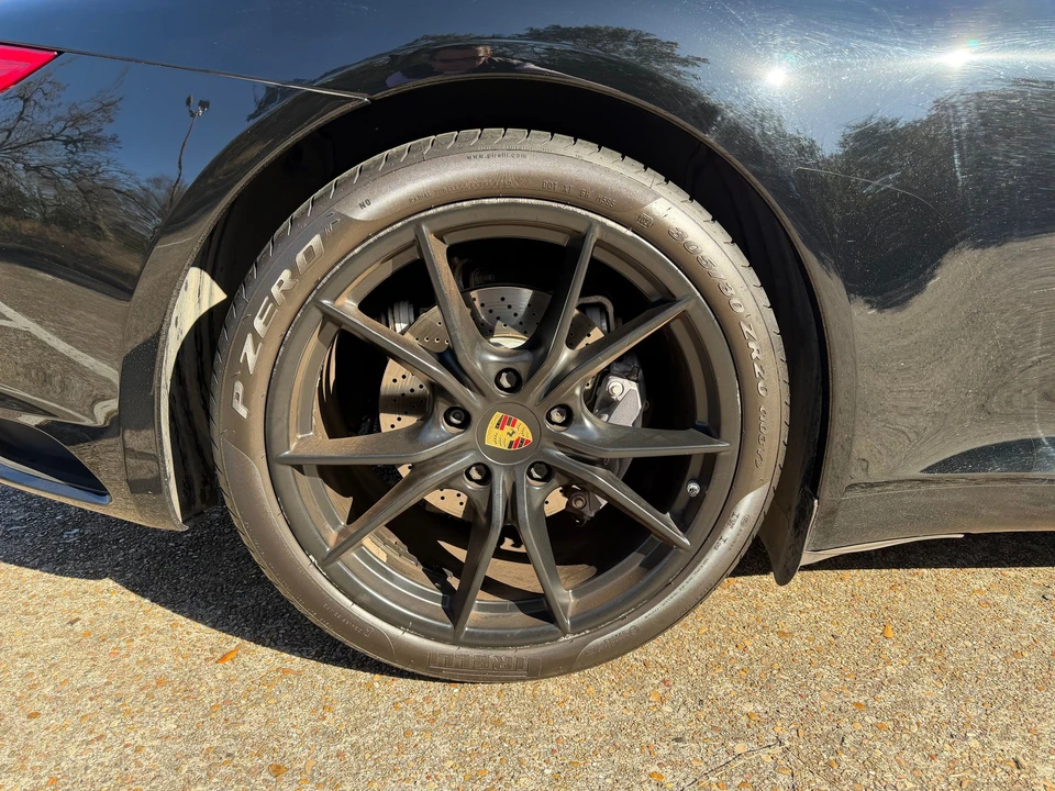 2018 Porsche 911 - Image 12 of 24