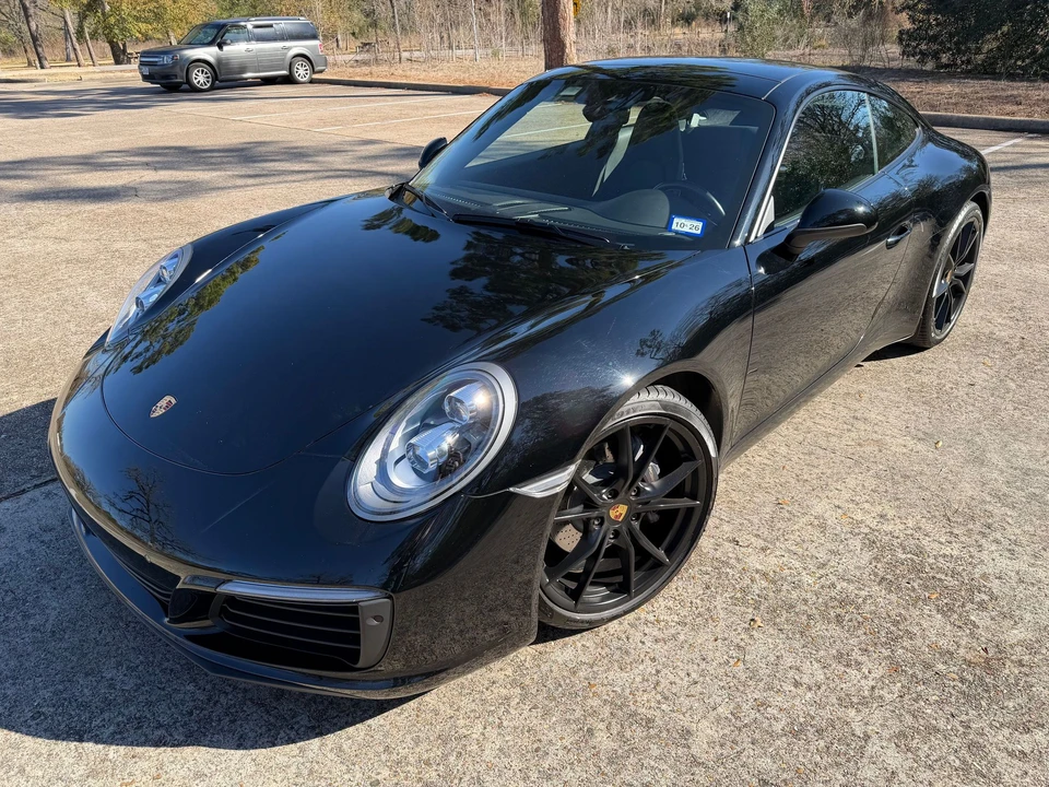 2018 Porsche 911 - Image 6 of 24