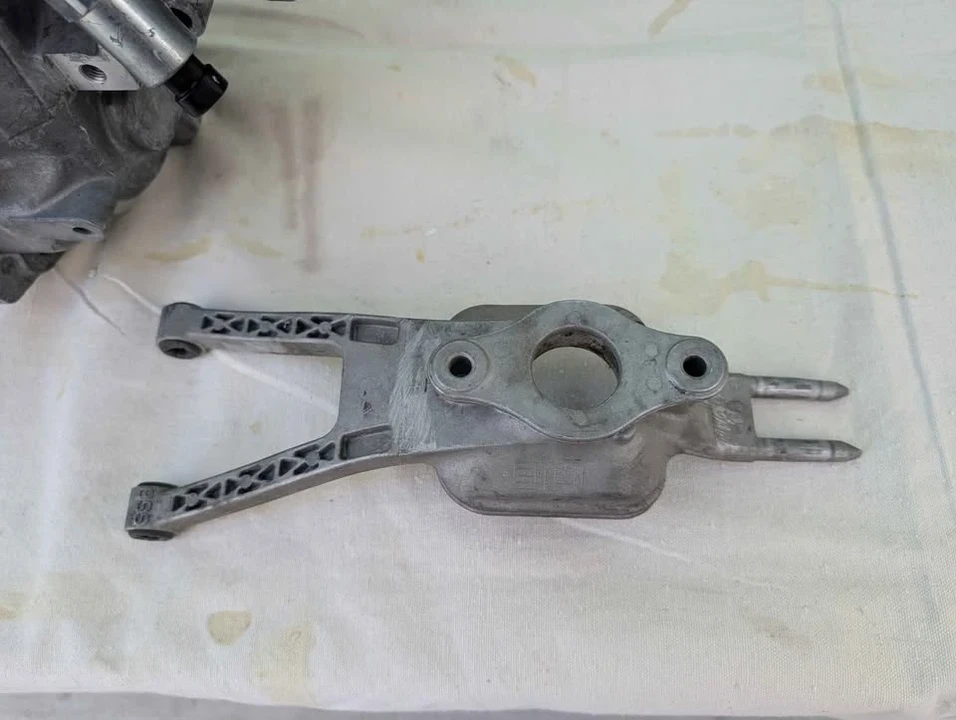 Parts & Memorabilia Gearboxes - Image 4 of 5